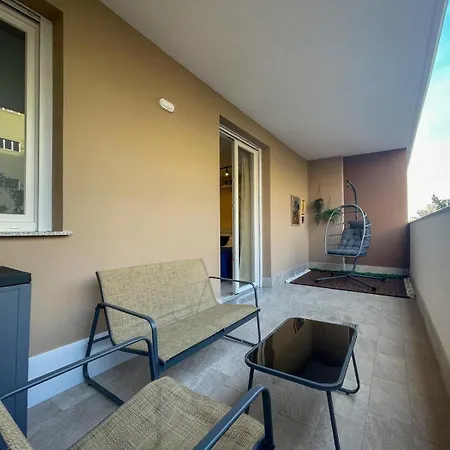 Da Vinci Metro 펜션